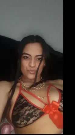 OnlyFans cuenta yessil0ve avatar 1