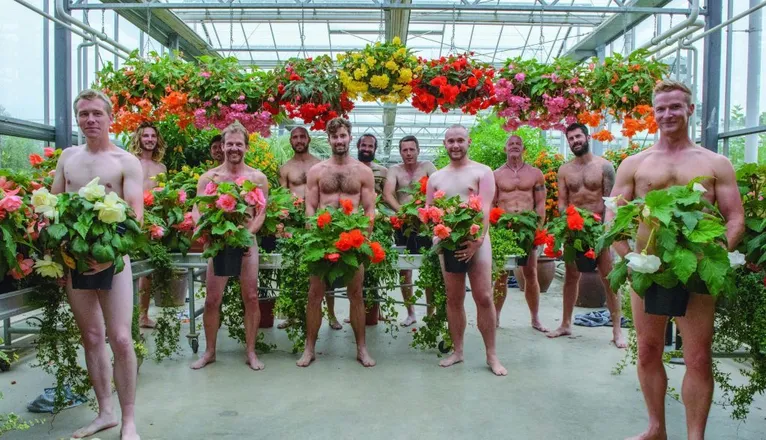 OnlyFans cuenta colethegardentroll header 2