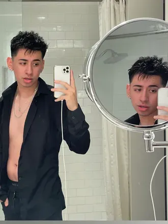 OnlyFans cuenta uncutthots avatar 1