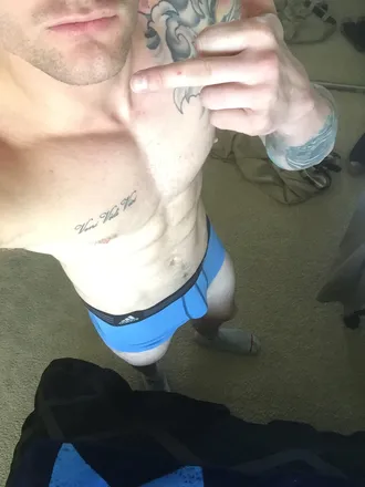 OnlyFans cuenta trilest header 2