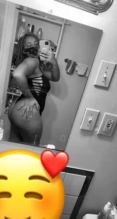 OnlyFans cuenta therealtittyiana avatar 1