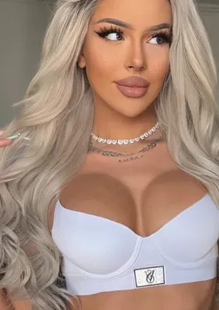 OnlyFans cuenta yourfavbabydoll header 2