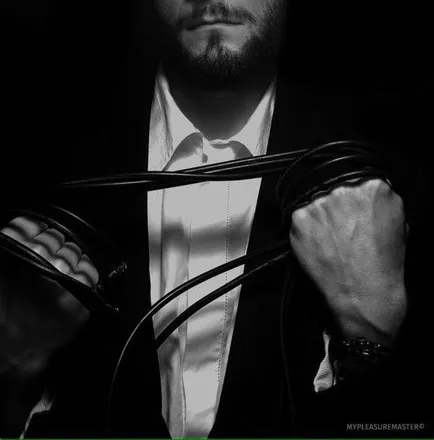 OnlyFans cuenta the.bearded.dom.free header 2