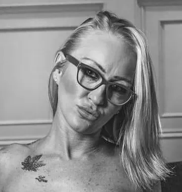 OnlyFans cuenta shy_blondebabe avatar 1