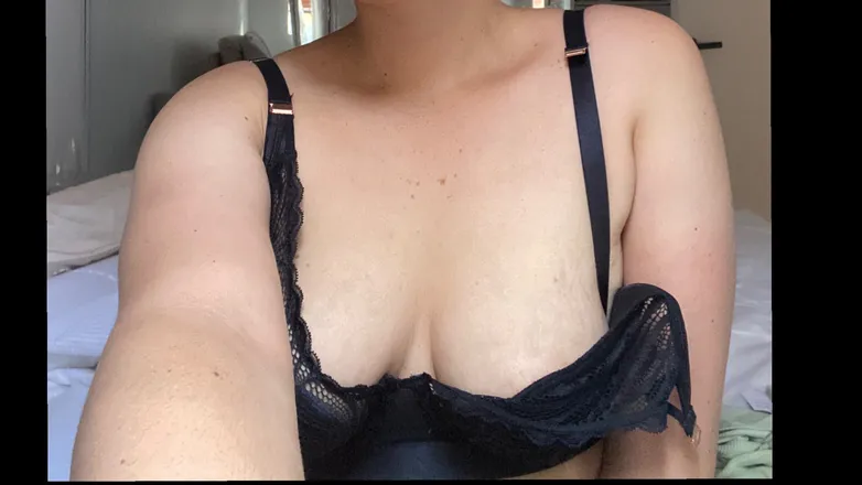 OnlyFans cuenta callhermamaa header 2