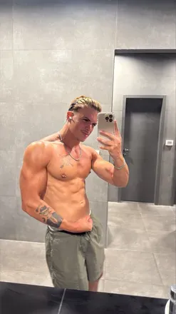 OnlyFans account  alphasavage avatar 1