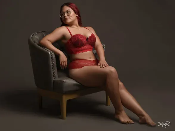 OnlyFans cuenta karolg152 header 2