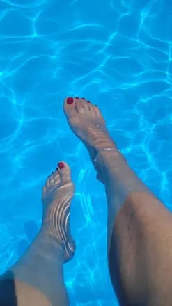 OnlyFans cuenta myfeetgomez header 2