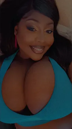 OnlyFans cuenta juiccyychocolate avatar 1