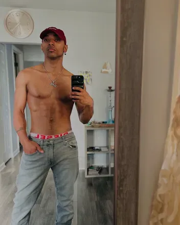 OnlyFans cuenta longwood28 avatar 1