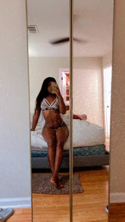 OnlyFans cuenta laaviish header 2