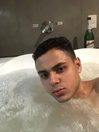 OnlyFans cuenta onllydoug header 2