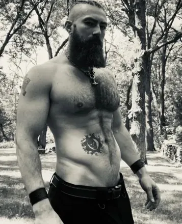 OnlyFans account  thanerivers avatar 1