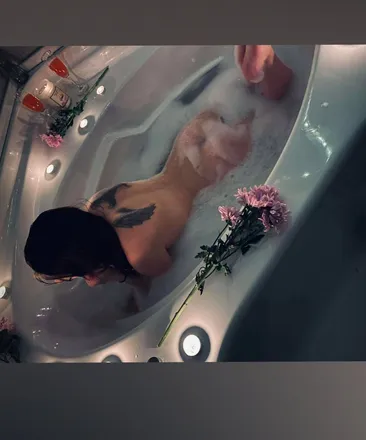 OnlyFans cuenta misshotake header 2