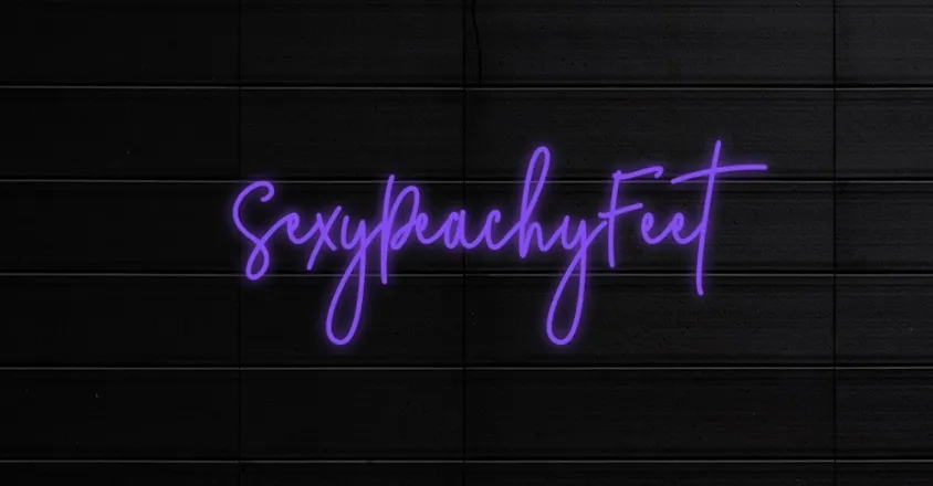 OnlyFans cuenta daintypeachyfeet header 2