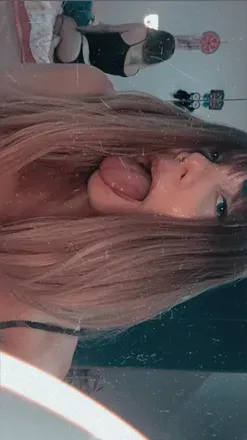 OnlyFans cuenta the_cherryf avatar 1