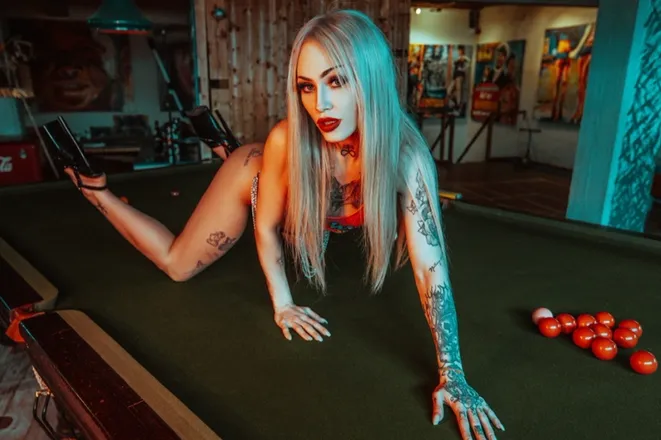 OnlyFans cuenta kamikokitty header 2
