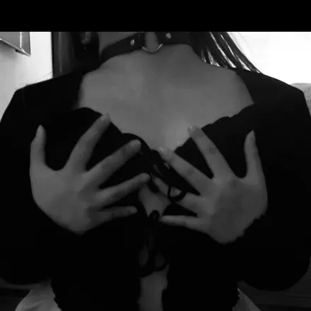 OnlyFans cuenta princessluna7 header 2