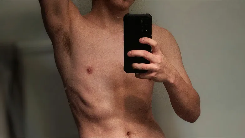 OnlyFans cuenta goldenboyx header 2