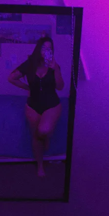 OnlyFans cuenta curvyaaa header 2
