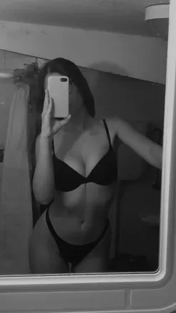 OnlyFans cuenta nicole_masaia avatar 1
