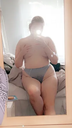 OnlyFans cuenta martharose2001 header 2
