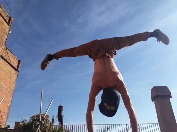 OnlyFans cuenta hugobombin header 2