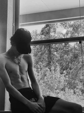 OnlyFans cuenta thatboykurt header 2