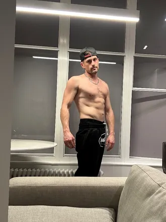 OnlyFans cuenta u555072934 header 2