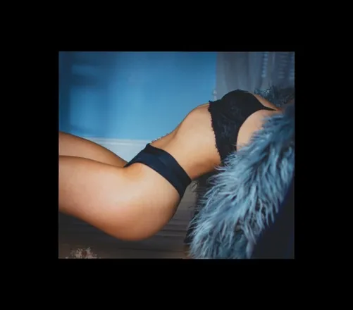 OnlyFans cuenta malibu_b header 2