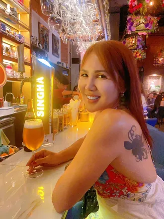 OnlyFans account  rosethai header 2