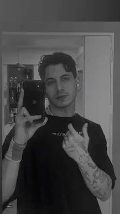 OnlyFans cuenta charlyfariass avatar 1