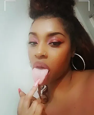 OnlyFans cuenta xatrinagreymami header 2