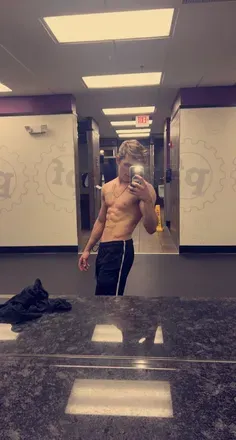 OnlyFans cuenta whostrevor avatar 1