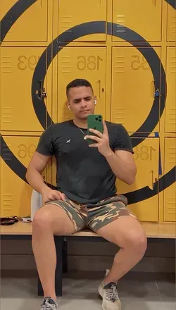 OnlyFans of kevinriveraa