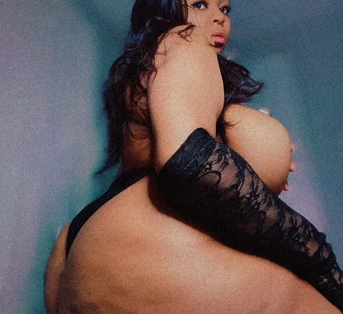 OnlyFans cuenta prettypocah header 2