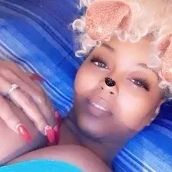 OnlyFans cuenta juicy_kitkat avatar 1