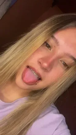 OnlyFans cuenta marigreen1 header 2