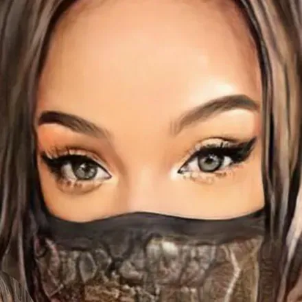 OnlyFans cuenta yayashakes header 2