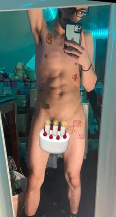 OnlyFans cuenta royalsuicide header 2