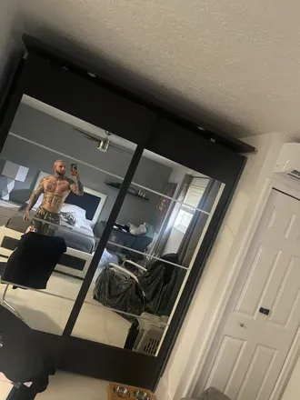 OnlyFans cuenta bobbybacala91 header 2
