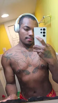 OnlyFans cuenta demonboi27 avatar 1