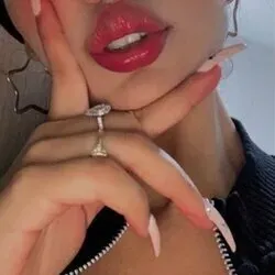 OnlyFans cuenta fernanda_r25 avatar 1