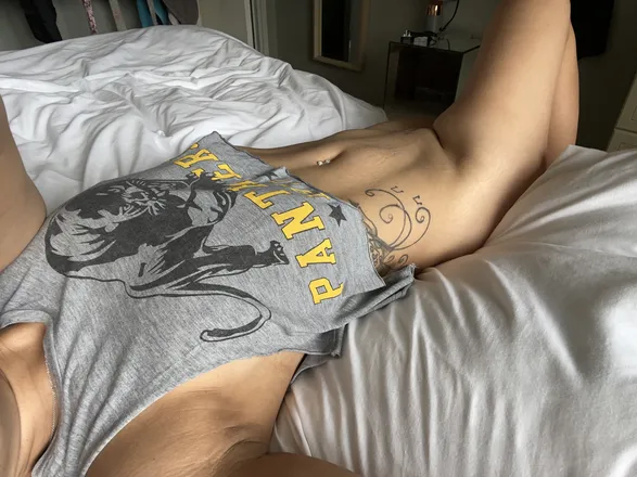 OnlyFans cuenta sexyhotwifecuc1 header 2