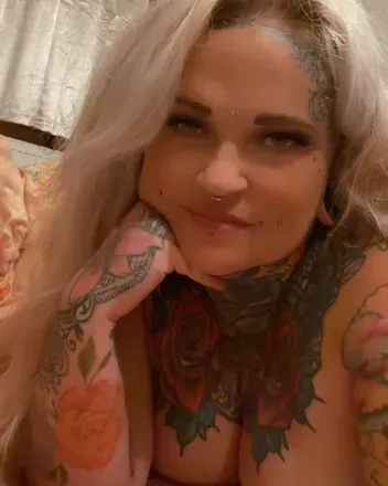 OnlyFans cuenta gothbarbie_12 avatar 1