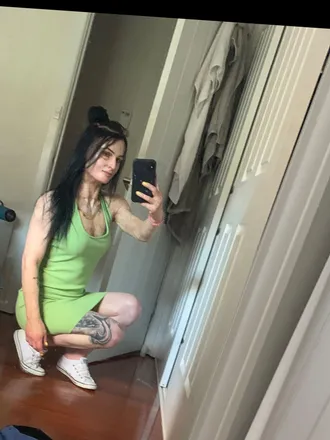 OnlyFans cuenta pineapplebritta header 2