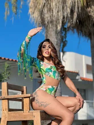 OnlyFans cuenta vickyflowers header 2