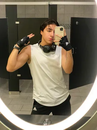 OnlyFans cuenta andrewgiraldo20 header 2
