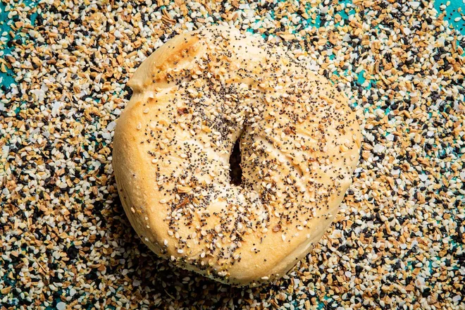 OnlyFans cuenta bagelbandit header 2