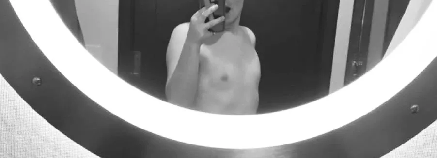 OnlyFans cuenta avocadorolls header 2